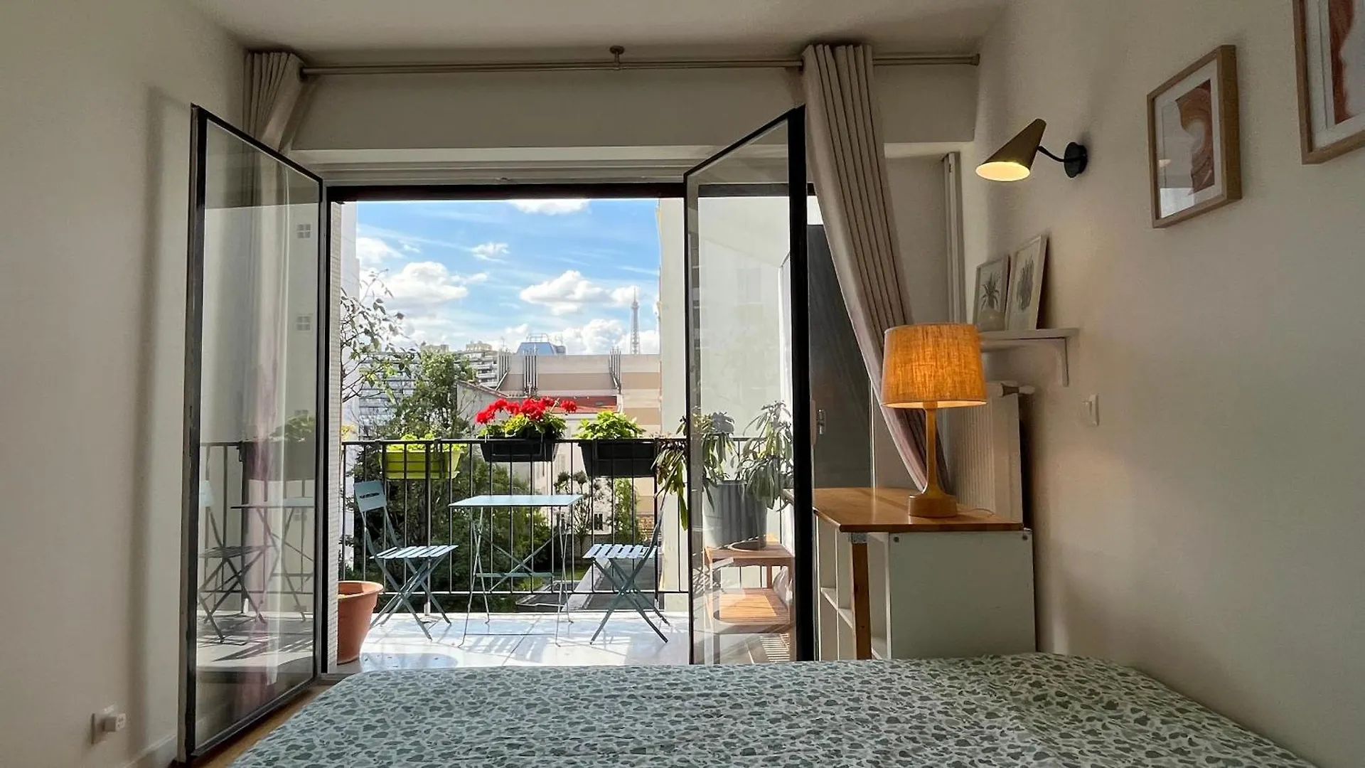 Apartment Appt 2 Chambres Vue Tour Eiffel Paris